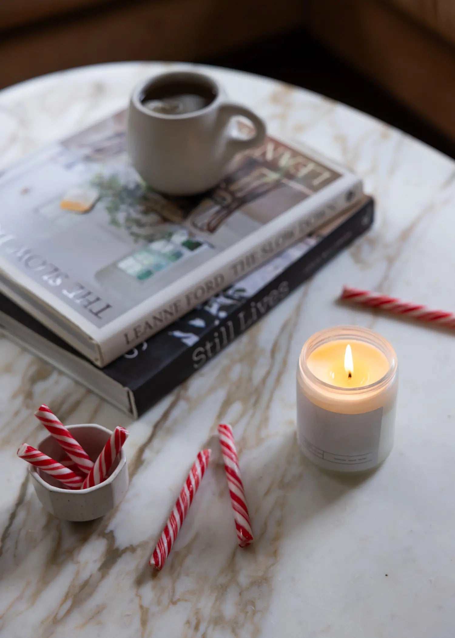 Juniper-Loft-candle-cocoa-mug-candy-canes-books_1500px.webp